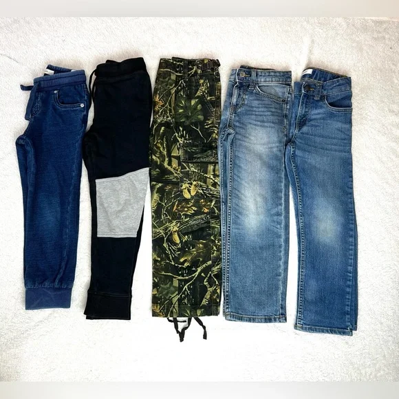 5 Pairs of Boys Pants Size 6/7 - Picture 2 of 9